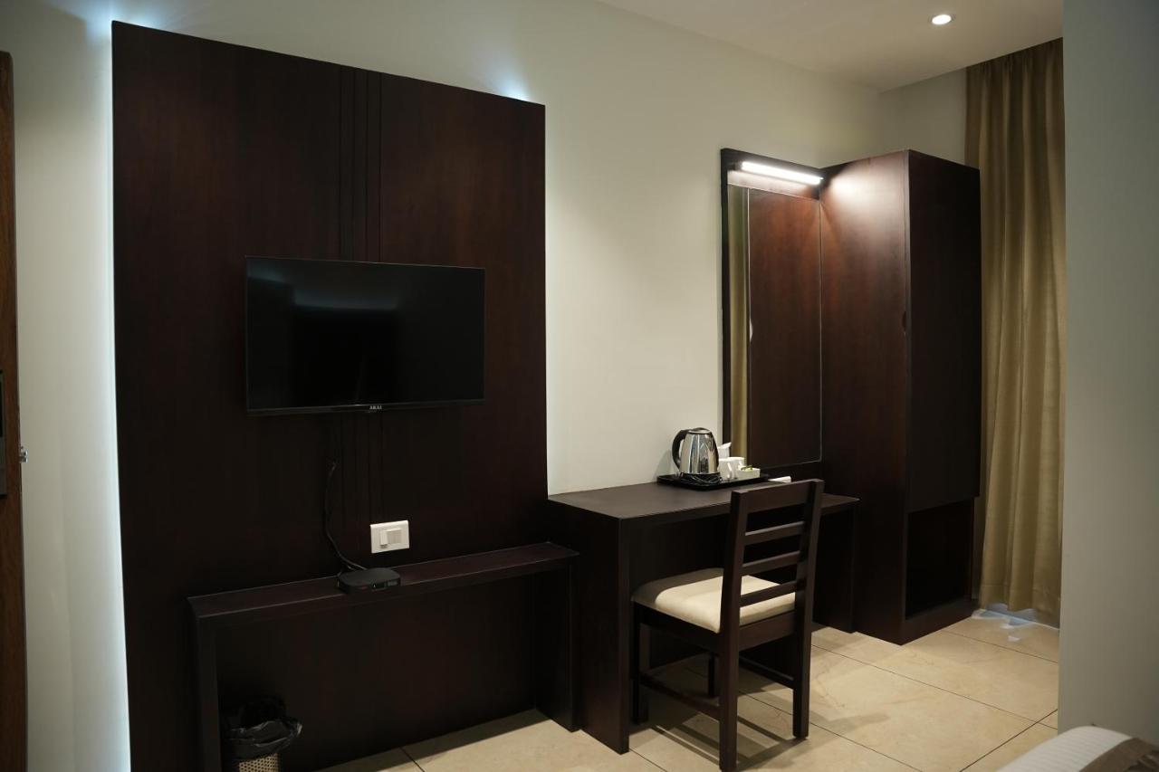 Sulu Residency Hotel Kochi ภายนอก รูปภาพ