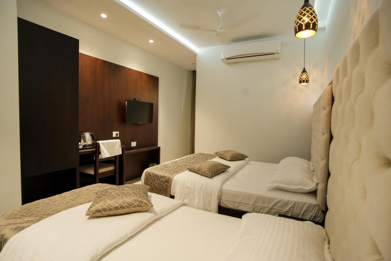 Sulu Residency Hotel Kochi ภายนอก รูปภาพ