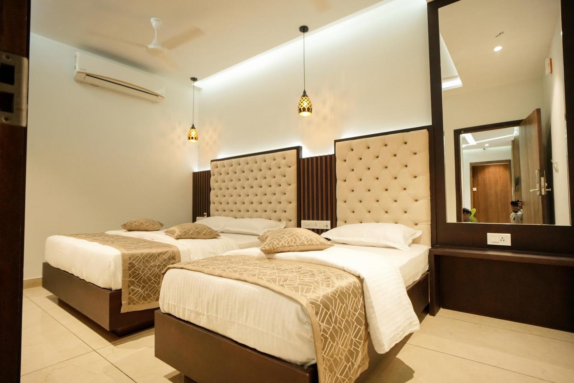 Sulu Residency Hotel Kochi ภายนอก รูปภาพ
