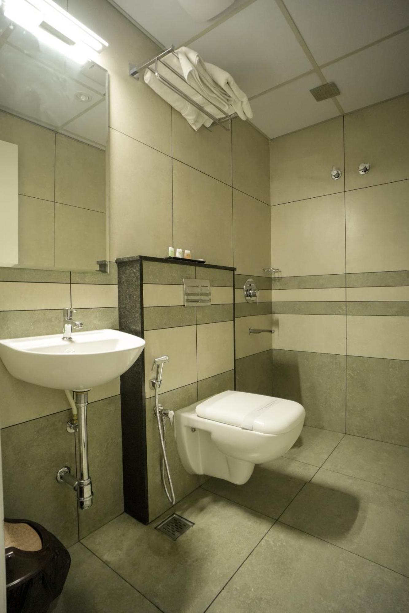 Sulu Residency Hotel Kochi ภายนอก รูปภาพ